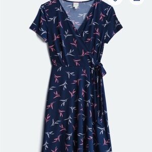 Kayleigh Annette Elegant Navy Wrap Dress with Pink and White Accents size medium